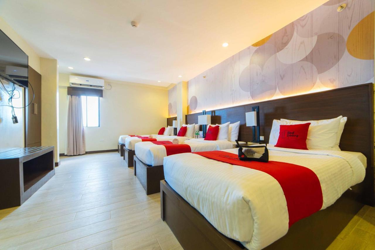 Hotel Reddoorz Premium @ Sta Rosa Tagaytay Road Silang Zewnętrze zdjęcie