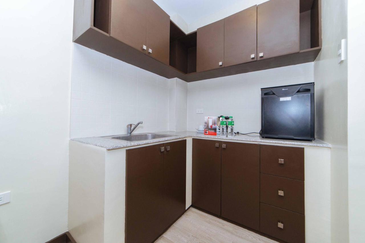 Hotel Reddoorz Premium @ Sta Rosa Tagaytay Road Silang Zewnętrze zdjęcie