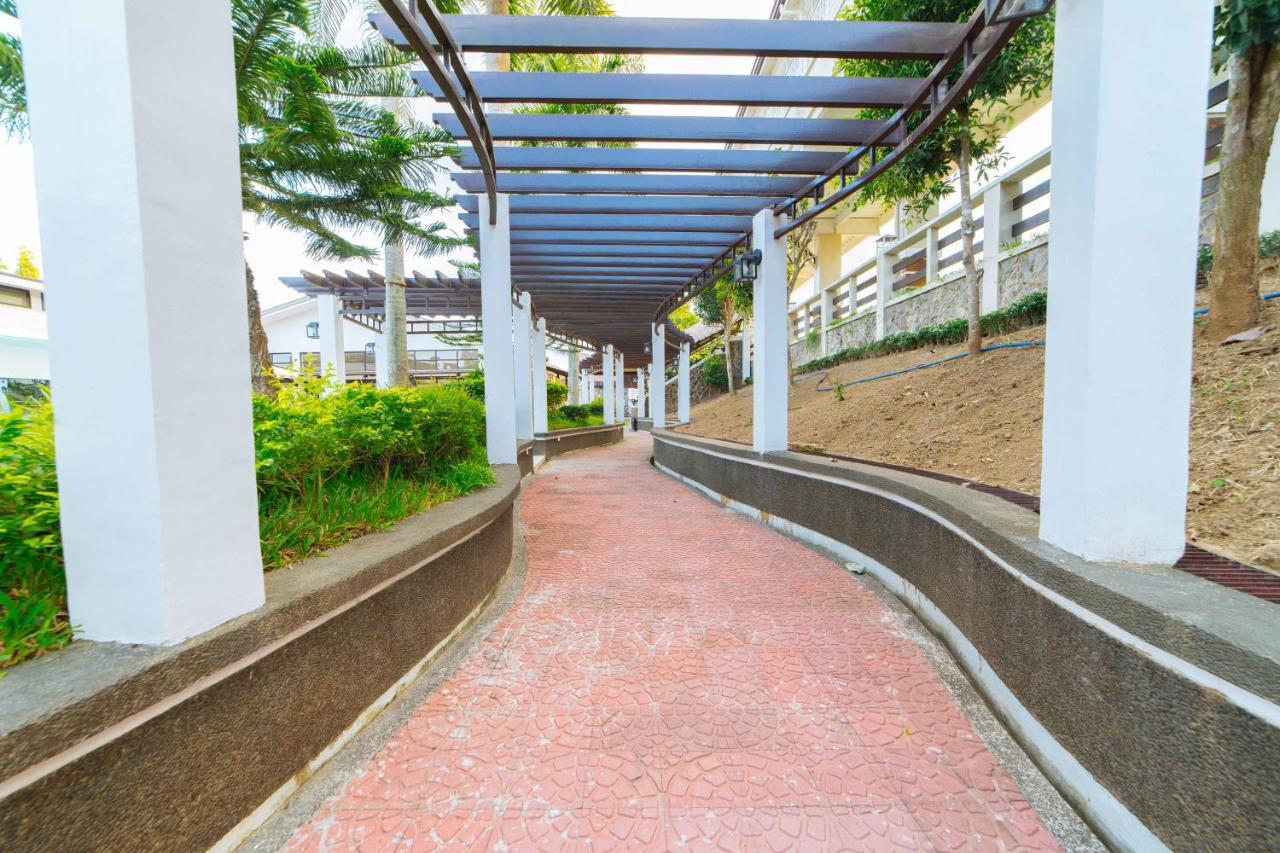 Hotel Reddoorz Premium @ Sta Rosa Tagaytay Road Silang Zewnętrze zdjęcie