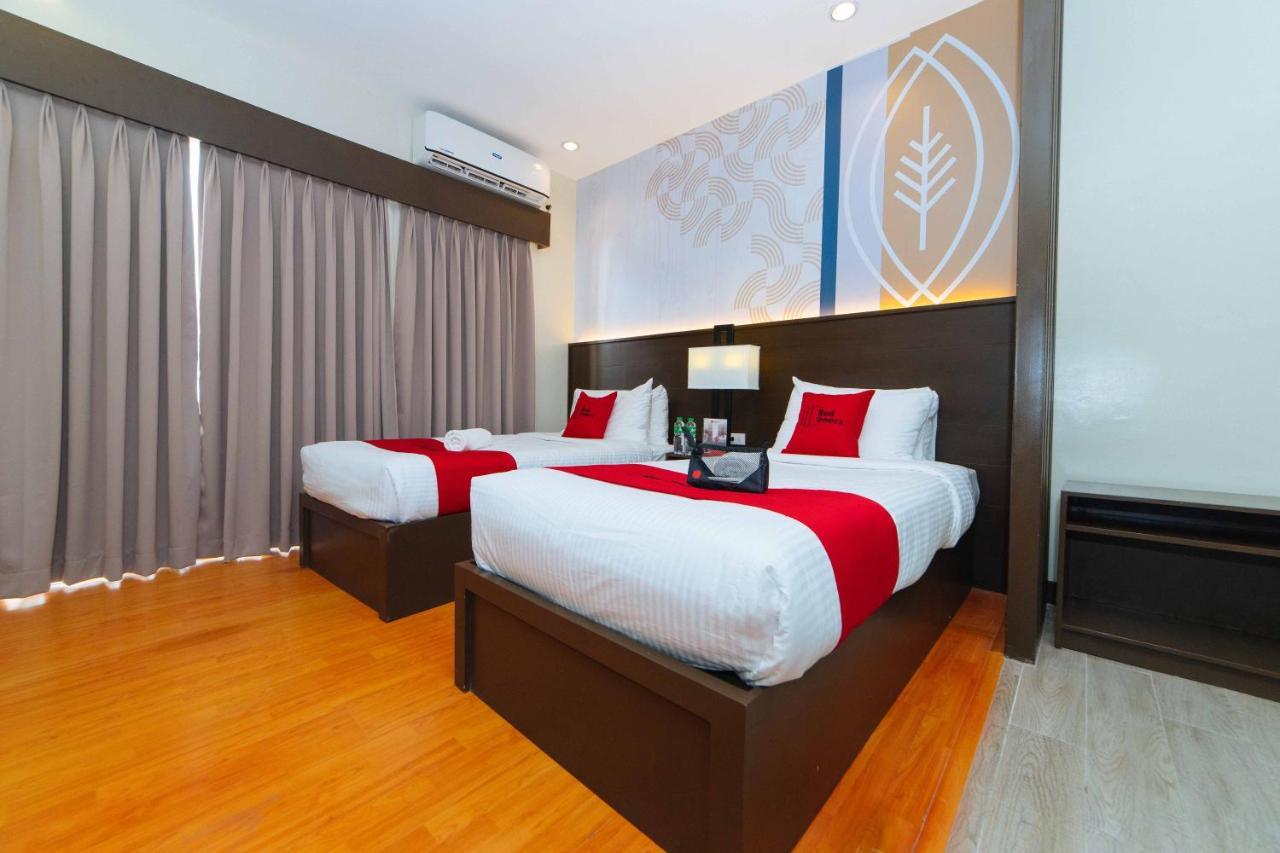 Hotel Reddoorz Premium @ Sta Rosa Tagaytay Road Silang Zewnętrze zdjęcie