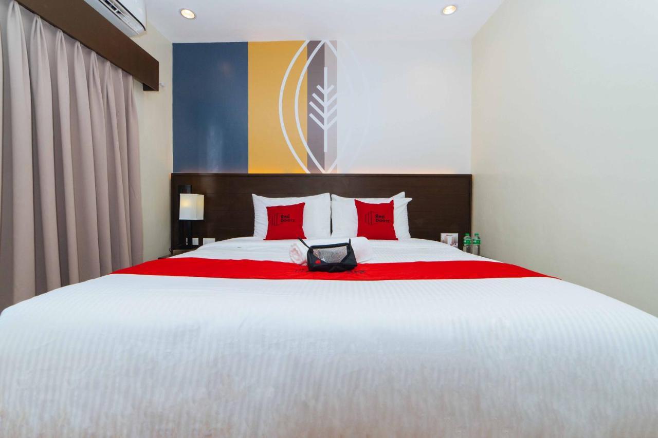 Hotel Reddoorz Premium @ Sta Rosa Tagaytay Road Silang Zewnętrze zdjęcie