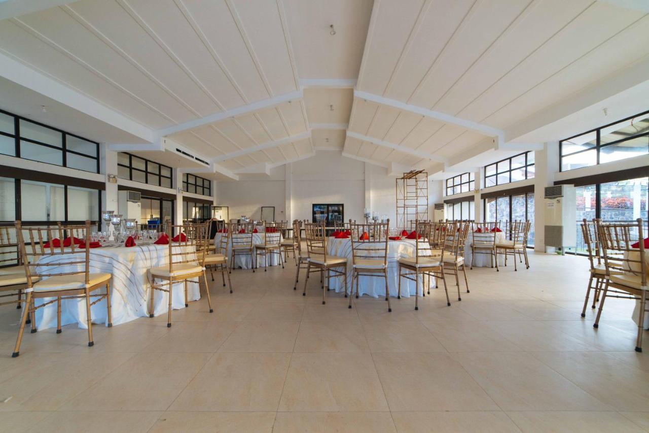 Hotel Reddoorz Premium @ Sta Rosa Tagaytay Road Silang Zewnętrze zdjęcie