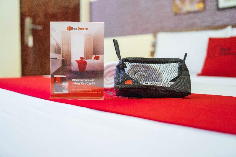 Hotel Reddoorz Premium @ Sta Rosa Tagaytay Road Silang Zewnętrze zdjęcie